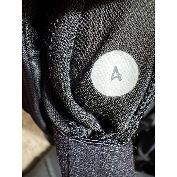 Lululemon Exquisite Bra Strappy Cross Back Luxtreme Mesh Black Yoga Fitness 4 - Picture 8 of 8